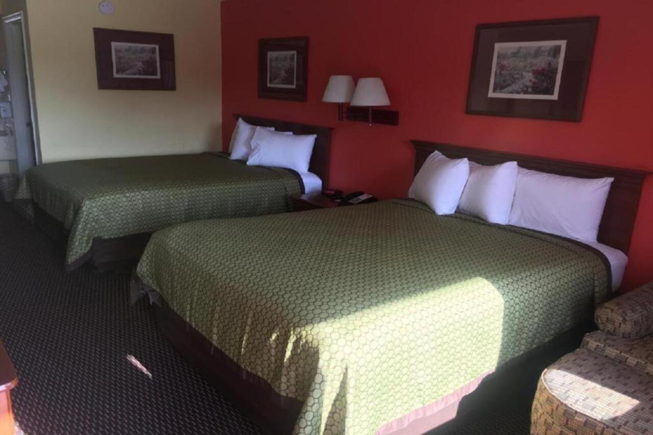 Budget Inn & Suites Hawkinsville Extérieur photo