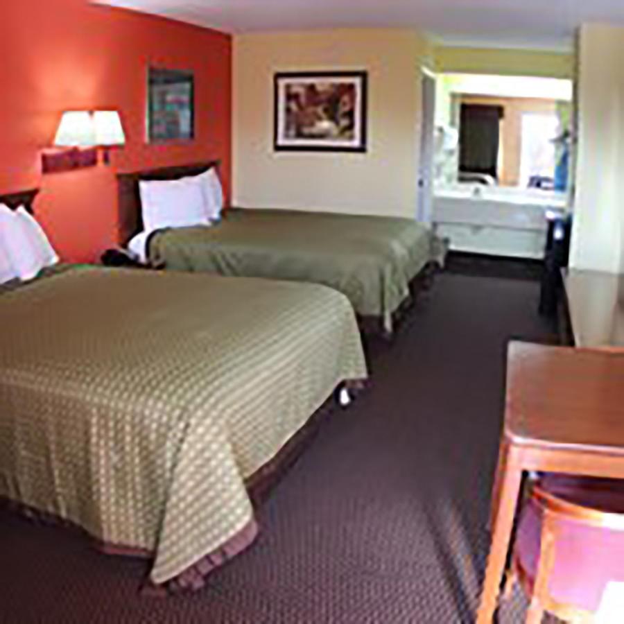 Budget Inn & Suites Hawkinsville Extérieur photo