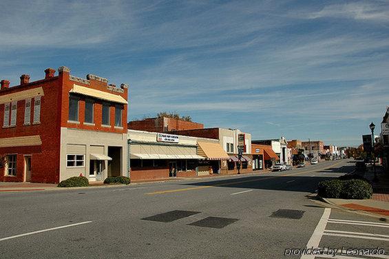 Budget Inn & Suites Hawkinsville Extérieur photo